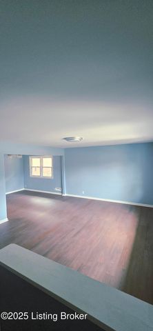 2204 Landan Dr, Louisville, KY 40218