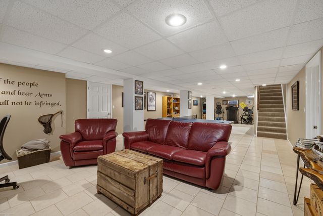 22465 Bluewater Drive, Macomb, MI 48044