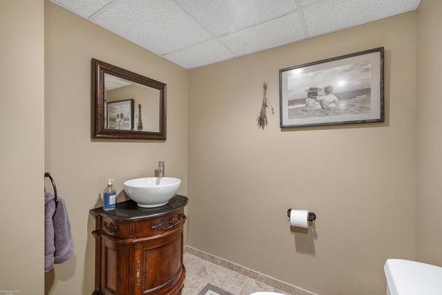 22465 Bluewater Drive, Macomb, MI 48044