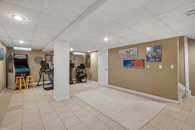 22465 Bluewater Drive, Macomb, MI 48044