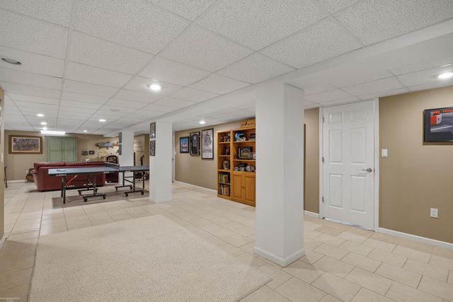 22465 Bluewater Drive, Macomb, MI 48044