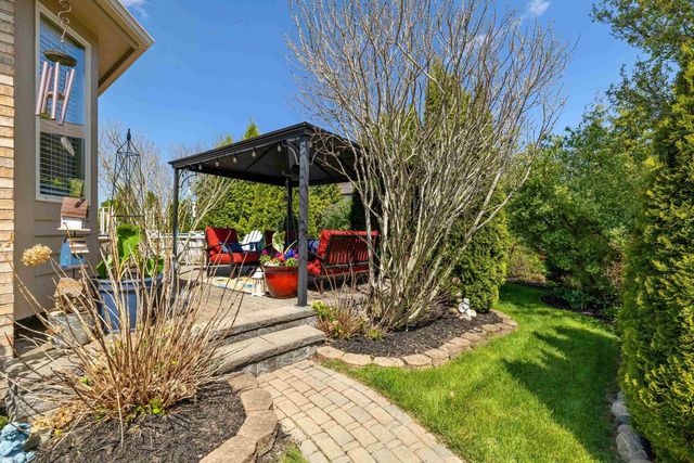 22465 Bluewater Drive, Macomb, MI 48044