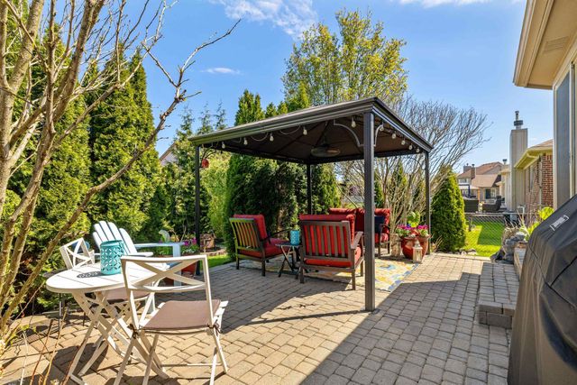 22465 Bluewater Drive, Macomb, MI 48044