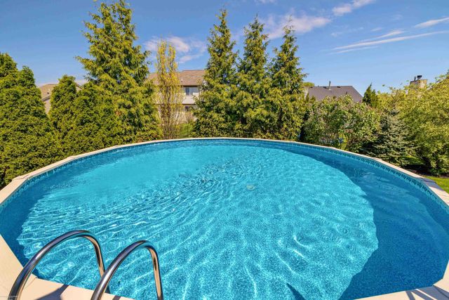 22465 Bluewater Drive, Macomb, MI 48044