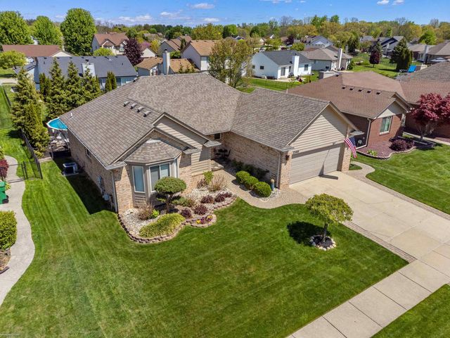 22465 Bluewater Drive, Macomb, MI 48044