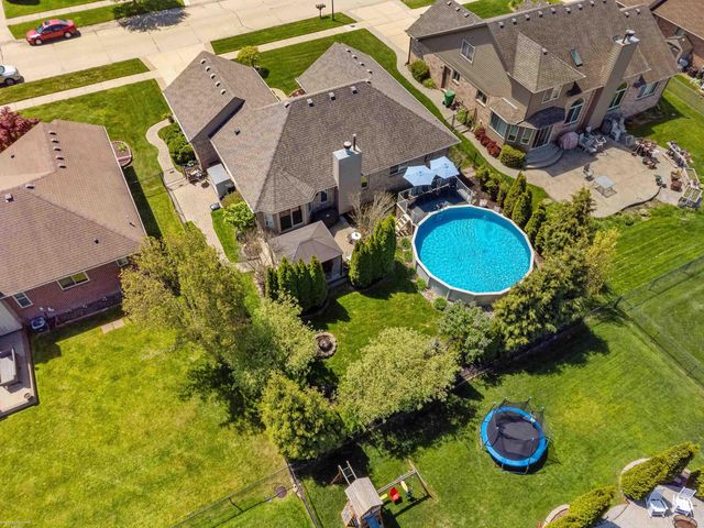 22465 Bluewater Drive, Macomb, MI 48044