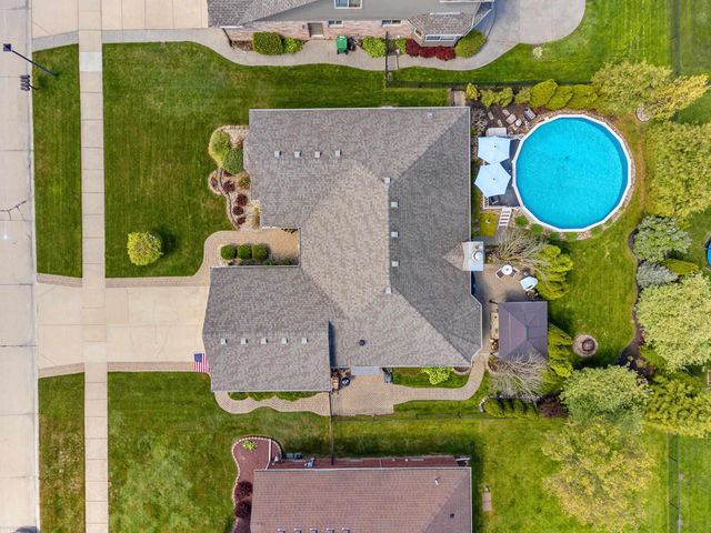 22465 Bluewater Drive, Macomb, MI 48044