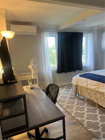 2158 Makanani Drive, Honolulu, HI 96817