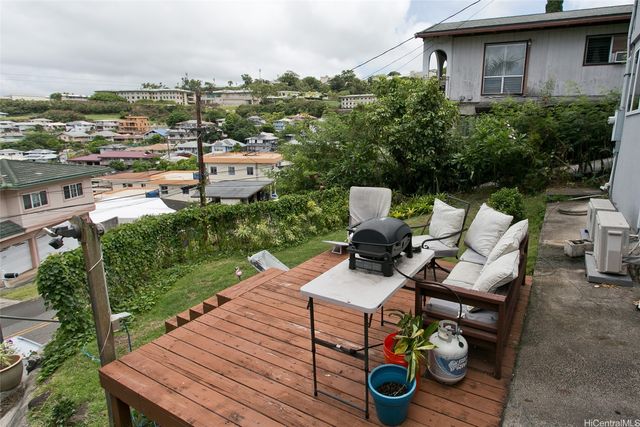 2158 Makanani Drive, Honolulu, HI 96817