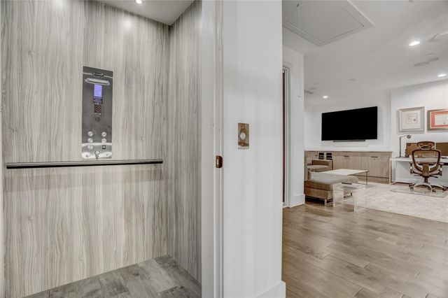 2435 Sheridan Street, Houston, TX 77030