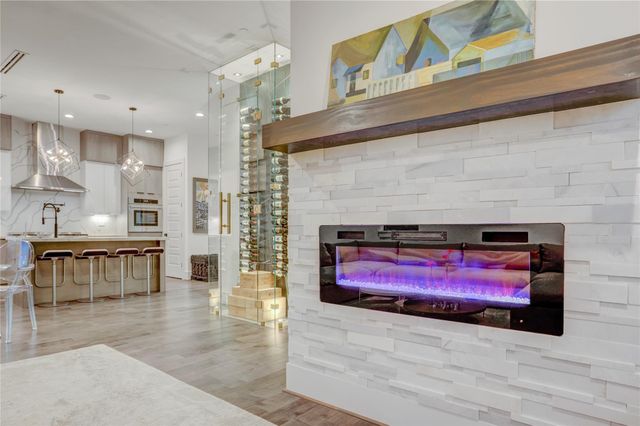 2435 Sheridan Street, Houston, TX 77030