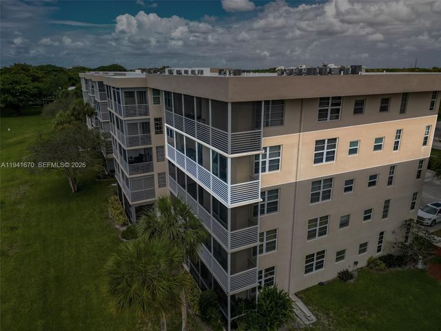 4030 W Palm Aire Drive 408, Pompano Beach, FL 33069