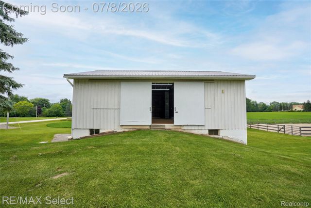 11025 Davison Road, Davison Township, MI 48423
