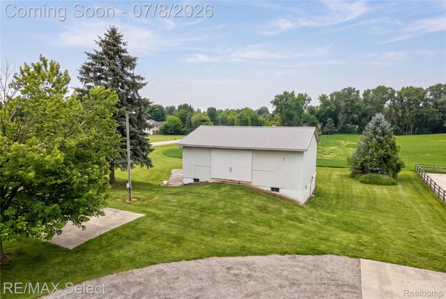 11025 Davison Road, Davison Township, MI 48423