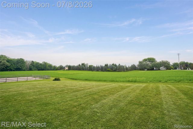 11025 Davison Road, Davison Township, MI 48423