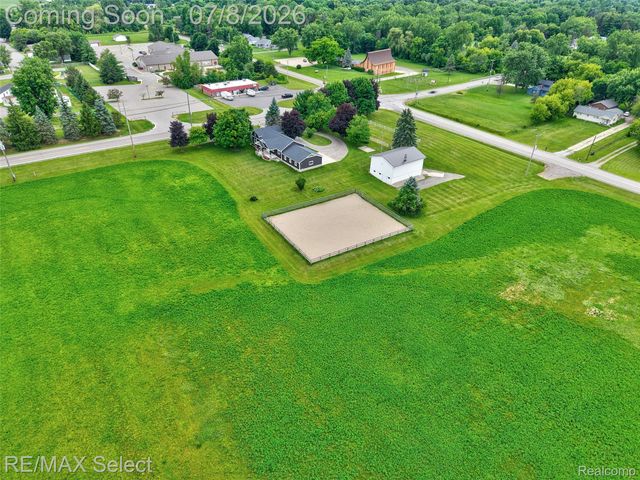 11025 Davison Road, Davison Township, MI 48423