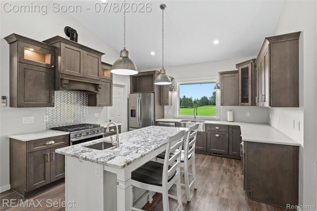 11025 Davison Road, Davison Township, MI 48423