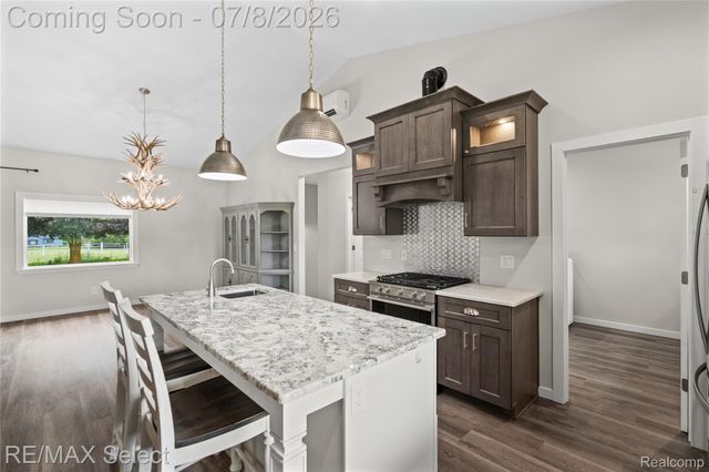 11025 Davison Road, Davison Township, MI 48423