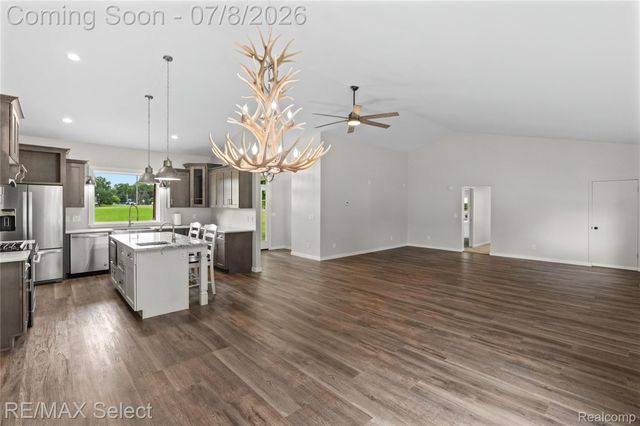 11025 Davison Road, Davison Township, MI 48423