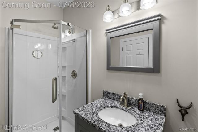 11025 Davison Road, Davison Township, MI 48423
