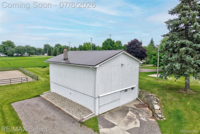 11025 Davison Road, Davison Township, MI 48423