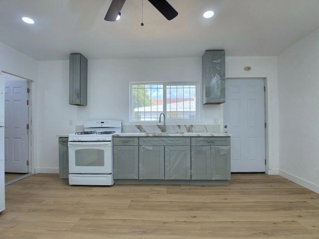 4650 Hilltop, San Diego, CA 92102