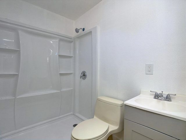 4650 Hilltop, San Diego, CA 92102