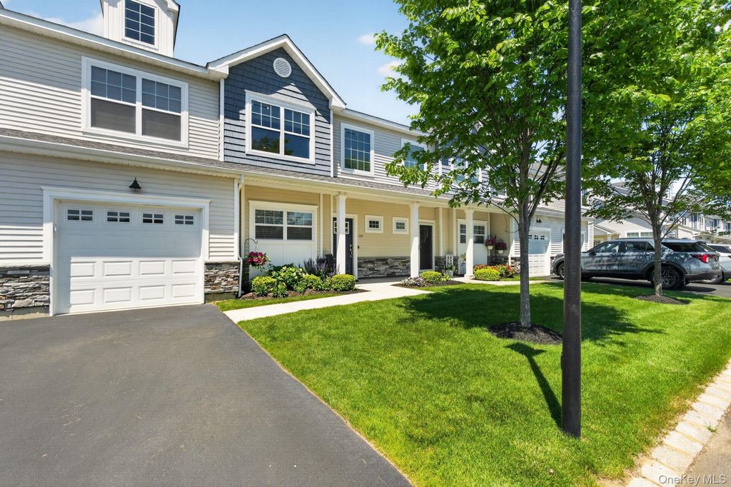 129 Halley Drive, Center Moriches, NY 11934
