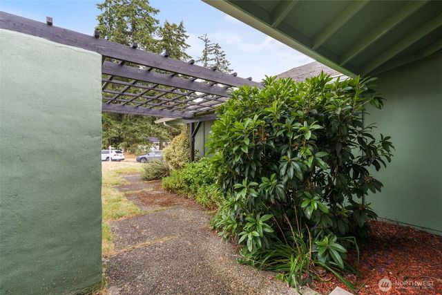 14920 12th Avenue E, Tacoma, WA 98445