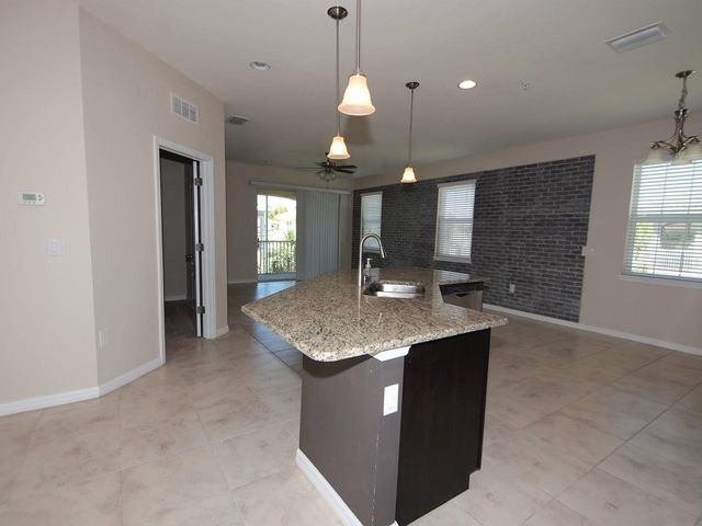 3125 ORIOLE DRIVE 104, Sarasota, FL 34243