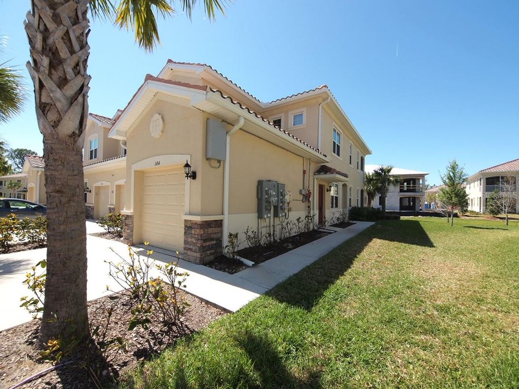3125 ORIOLE DRIVE 104, Sarasota, FL 34243