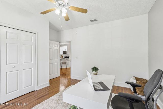 10000 GATE Parkway N 724, Jacksonville, FL 32246