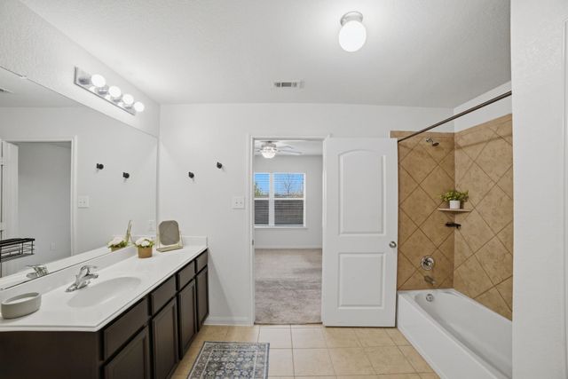 107 Millers LOOP, Jarrell, TX 76537