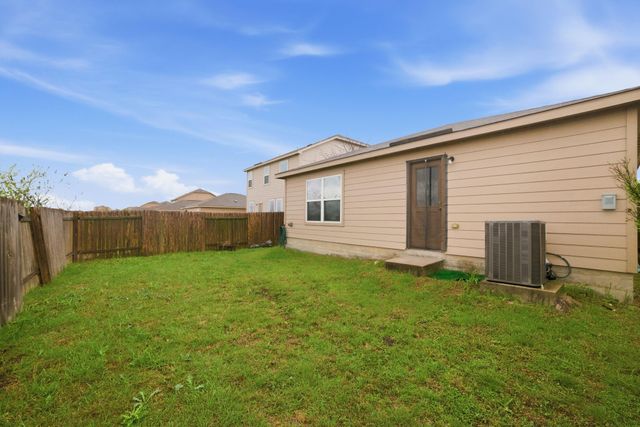 107 Millers LOOP, Jarrell, TX 76537