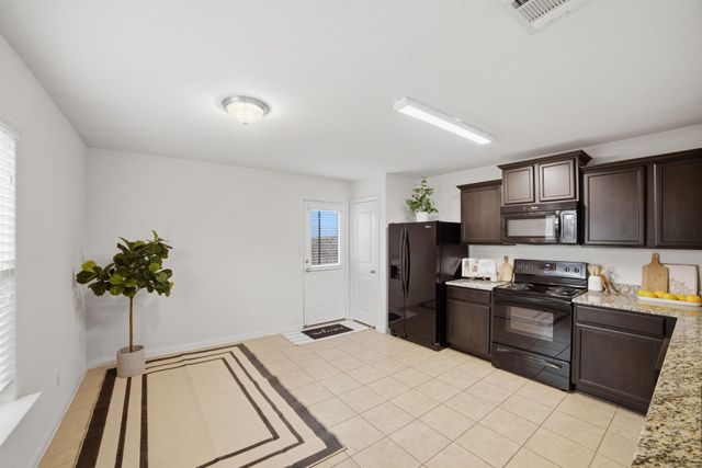 107 Millers LOOP, Jarrell, TX 76537