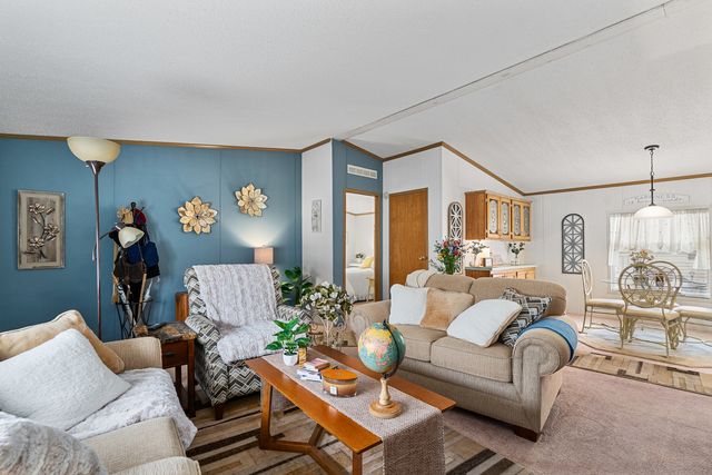 22710 S Ravisloe Lane, Frankfort, IL 60423