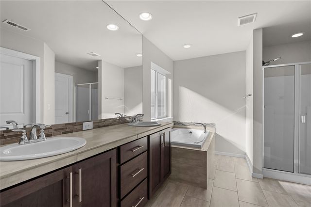 9624 S 245th Place, Kent, WA 98030
