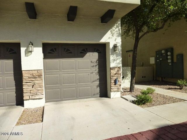 2727 N PRICE Road 28, Chandler, AZ 85224