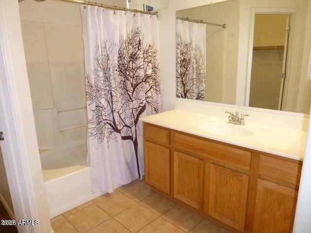 2727 N PRICE Road 28, Chandler, AZ 85224