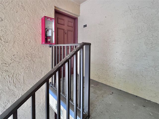4455 38TH TERRACE N B12, St Petersburg, FL 33714