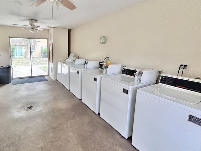 4455 38TH TERRACE N B12, St Petersburg, FL 33714