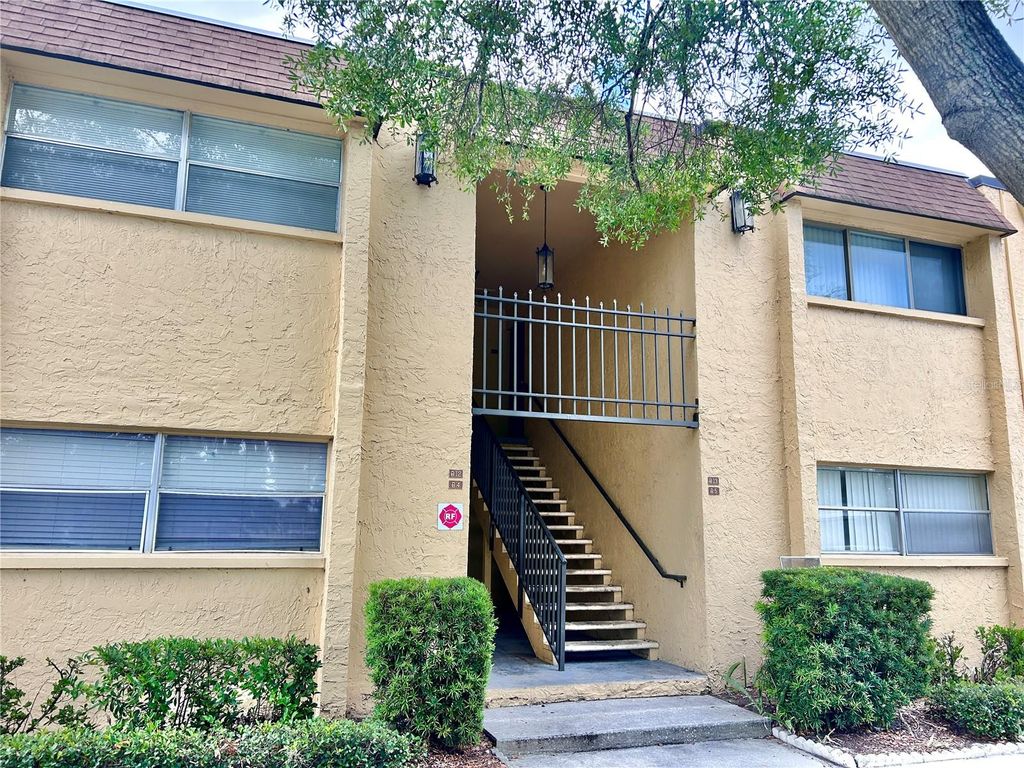 4455 38TH TERRACE N B12, St Petersburg, FL 33714
