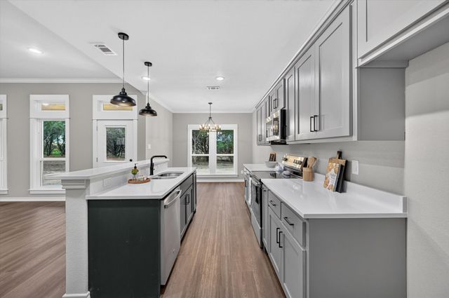 115 Hill Shadow Lane, Whitney, TX 76692