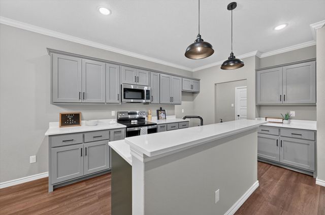 115 Hill Shadow Lane, Whitney, TX 76692