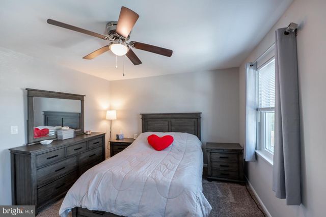 54 IVY CT, Quakertown, PA 18951