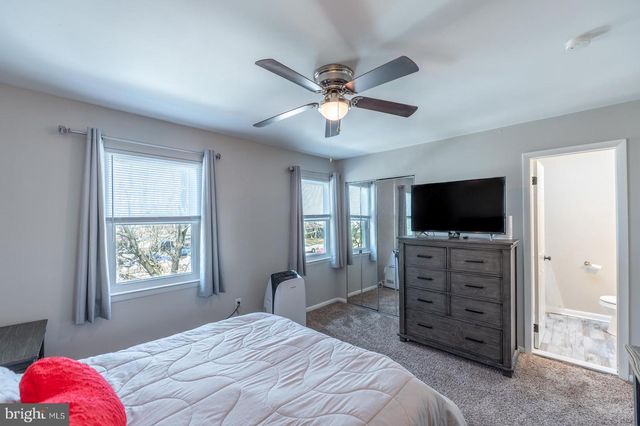 54 IVY CT, Quakertown, PA 18951