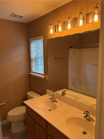 41 Tannenbaum Circle, Greensboro, NC 27410