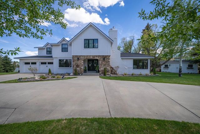 502 Skyline Dr, Cody, WY 82414