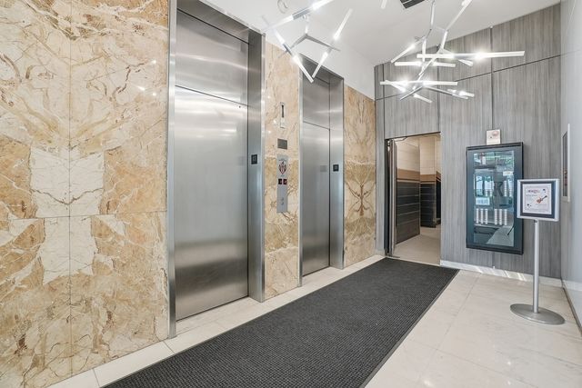 5757 N Sheridan Road 20D, Chicago, IL 60660