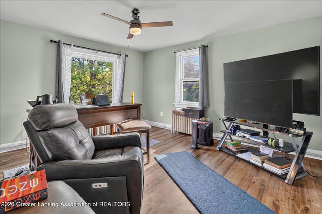 305 W Elm Street, Mason, MI 48854